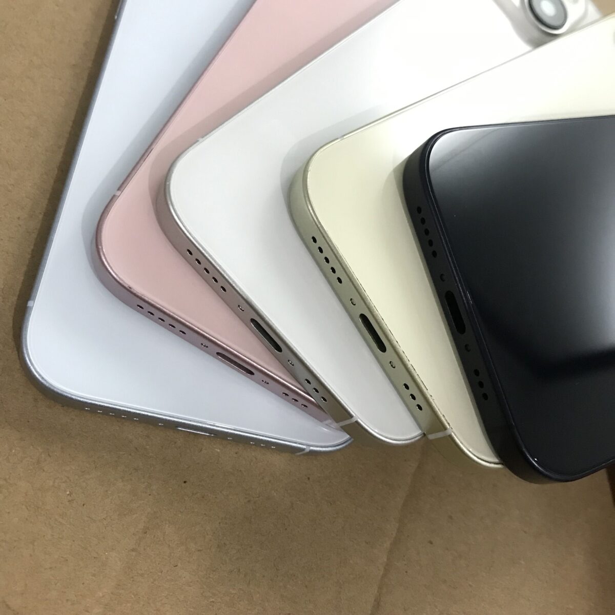 iPhone 15、iPhone 15 Pro 预测色模型机来了！9 款配色一次欣赏 第9张