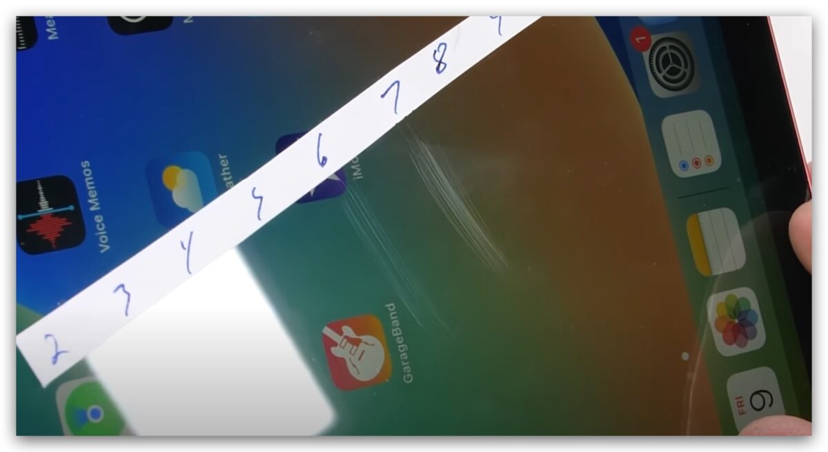 iPad 10 需要装保护壳吗？放包包容易留下刮痕吗？测试给你看 第3张