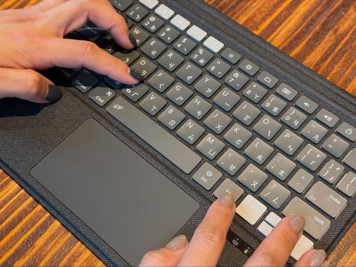 eip eiP Magnetix 磁吸可拆式 iPad 键盘 2 代 eiP Magnetix 防摔磁吸可拆式蓝牙键盘 2 代